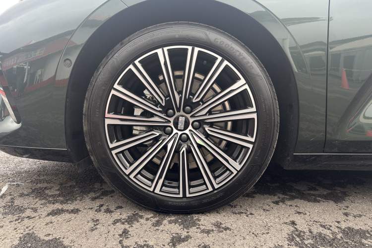 Used Geely Galaxy Galaxy 8 2025 130km EM-P Exploration Edition
