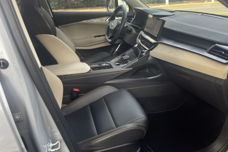 Used Lynk & Co 06 EM-P 2022 PHEV 84 km Range Pro Version