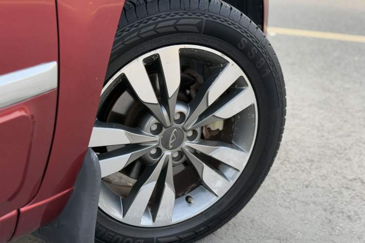 Used Chery Tiggo 3 2016 1.6L Manual ZhiShang Edition
