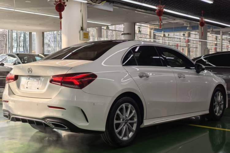 Used Mercedes-Benz A-Class 2020 Restyled A 200 L Sport Sedan Fashion Version
