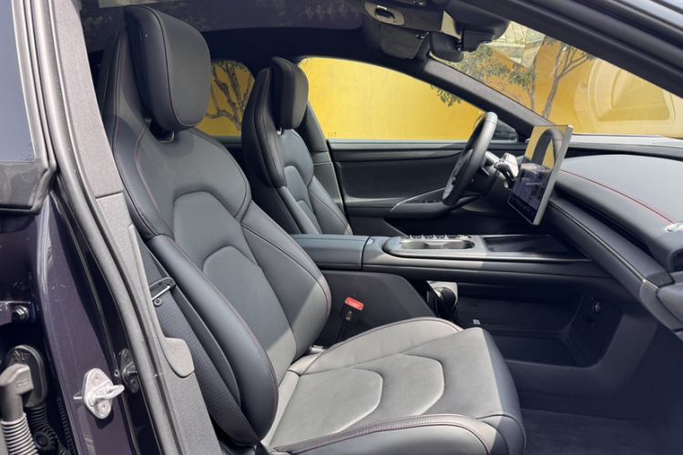 Used Xiaomi Auto SU7 2024 Four-Wheel Drive Ultra-Long Range Advanced Intelligent Driving Max Edition Headliner