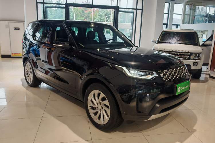 Used Land Rover Discovery 2023 300PS S