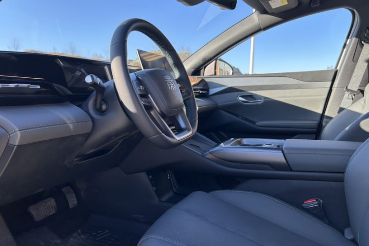 Used BYD Qin L 2025 EV 545KM Cloud Suspension Edition
