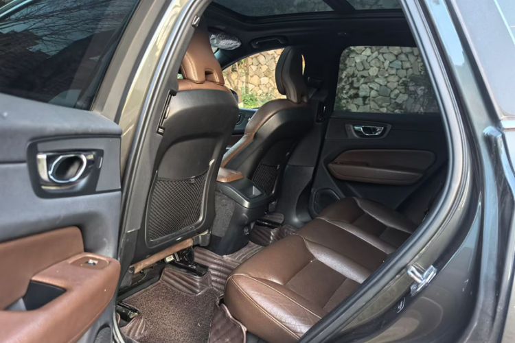 Used Volvo XC60 2021 T5 4x4 Smart Luxury Edition