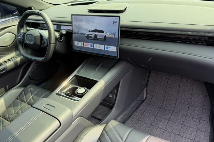 Used Lynk & Co 10 EM-P 2025 Model 120 Four-Wheel Drive Ultra Interior 11