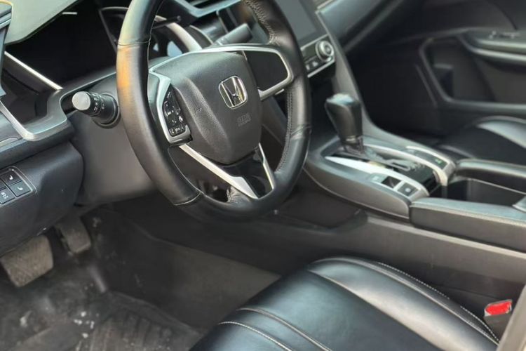 Used Honda Civic 2019 220TURBO CVT Dynamic Edition China VI Interior 2