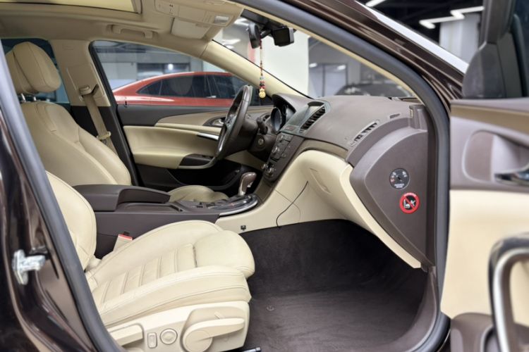 Used Opel Insignia 2013 2.0T Two-Wheel-Drive Luxury Version
