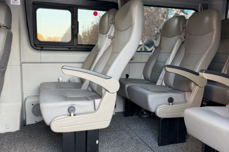 Used JAC Sunray 2021 2.0T 4-Series Star Business Van 5-10 Seater D20TCIF1
