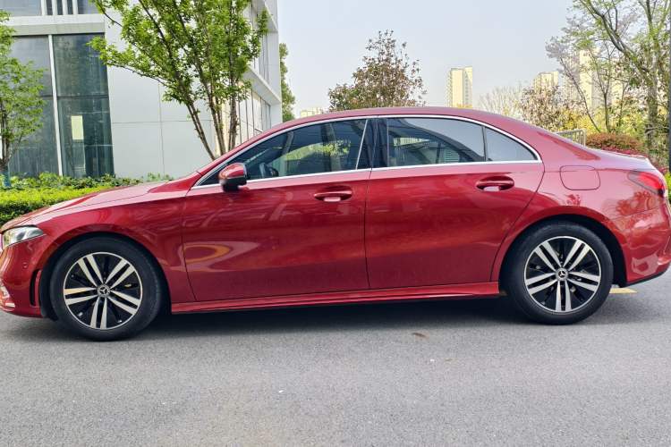 Used Mercedes-Benz A-Class 2019 A 180 L Sport Sedan Exterior 5