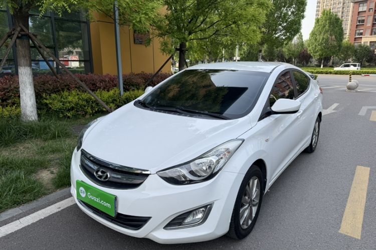 Used Hyundai Elantra (5th Generation / Langdong) 2015 1.6L Automatic Fashion Model
