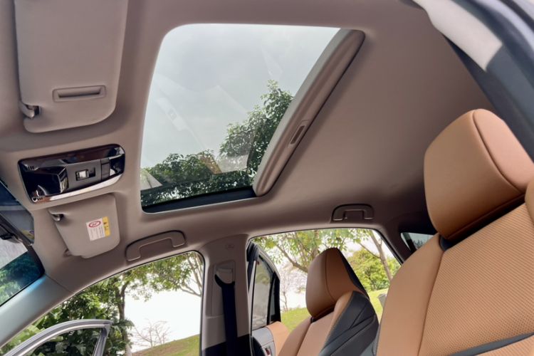 Used Toyota Venza 2022 Dual-Engine 2.5L CVT Two-Wheel Drive Prestige Edition Headliner