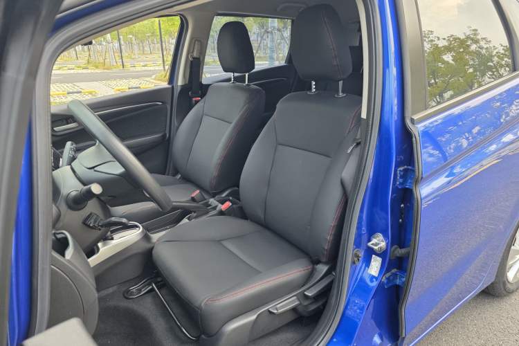 Used Honda Fit 2014 1.5L SE CVT Fashion Model