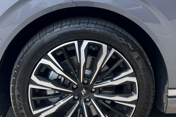 Used Dongfeng eπ eπ008 2026 Model Six-Seat Pure-Electric Family Delight Edition