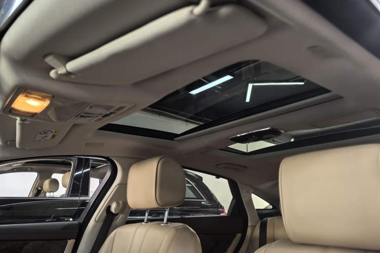 Used Jaguar XJ 2014 XJL 3.0 SC Two-Wheel-Drive Panoramic Business Edition Headliner
