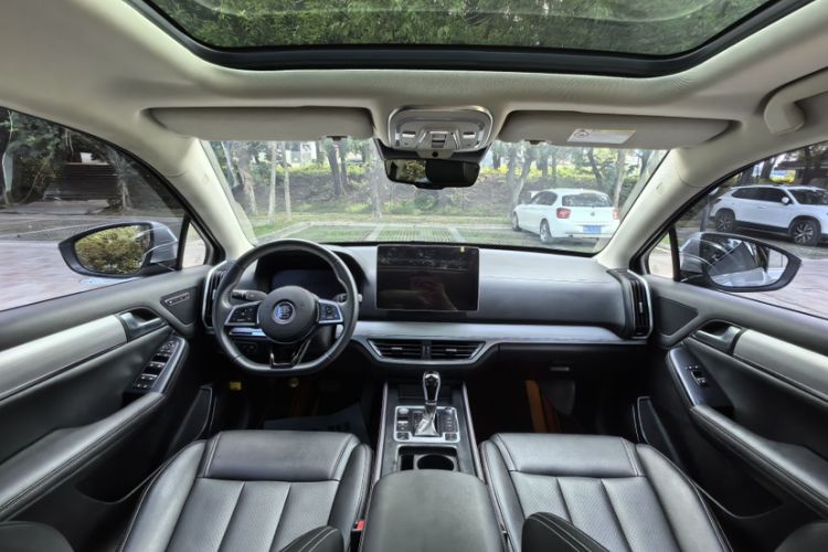 Used BYD Tang 2018 2.0T Automatic SmartConnect Prestige 7-Seater China V Standard
