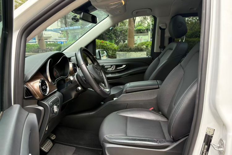 Used Mercedes-Benz V-Class 2021 V 260 Prestige Edition