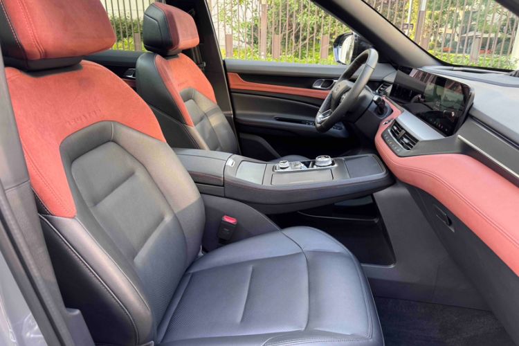 Used Ford Equator Sport New Energy 2025 Luxury Plus Version