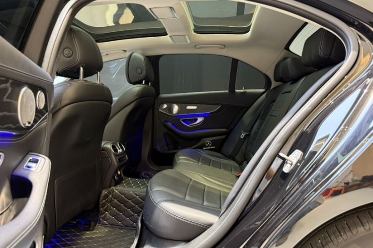 Used Mercedes-Benz C-Class 2020 C 260 L Sport Edition Interior 5