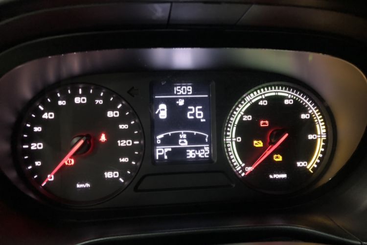 Used Roewe Clever 2021 302 km New Four-Seater Super-Efficient Version
