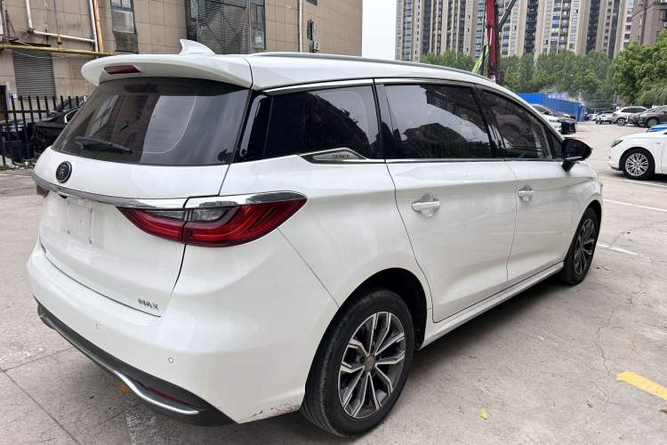 Used BYD Song MAX 2019 1.5T Automatic Smart Connect Luxurious 6-Seater China VI Standard Exterior 2