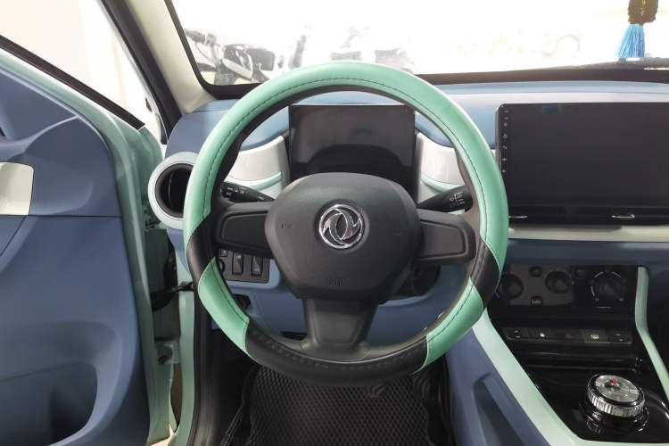 Used Dongfeng NAMMI BOX 2022 Chasing Wind Edition 331 km Standard Model
