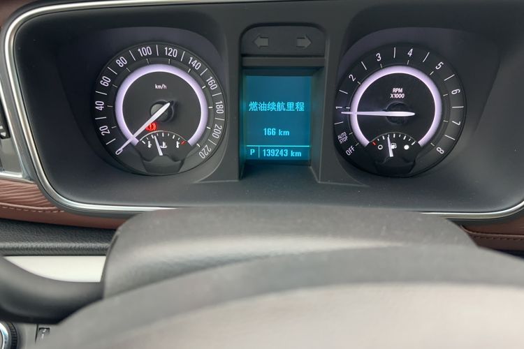 Used Buick GL8 2018 28T Luxury Model China VI Standard
