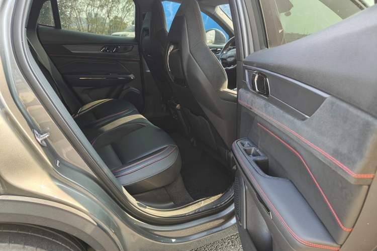 Used Lynk & Co 05 2020 2.0TD Four-Wheel Drive HypeHalo
