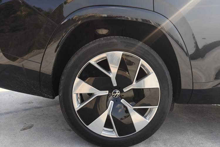 Used Volkswagen Teramont 2025 Tiguan Pro 450TSI Four-Wheel Drive Summit Edition
