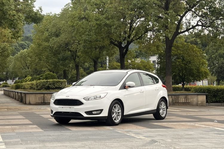 Used Ford Focus 2018 Hatchback Classic 1.6L Automatic Trendy SmartDrive Edition Guazi used car, China used car export, Used car for sale, Used cars, Cheapest cars for sale