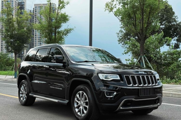 Used Jeep Grand Cherokee 2014 3.0L Comfort Navigation Edition