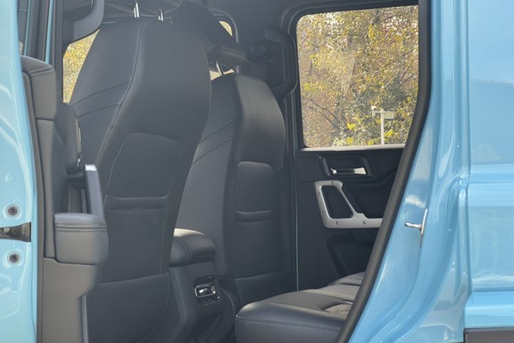 Used 212 T01 2025 2.0T Changfeng
