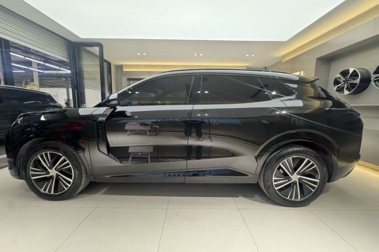 Used Lynk & Co 08 EM-P 2023 120km Long-Range Halo