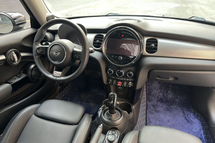 Used MINI 2022 2.0T COOPER S Classic Edition Interior 3