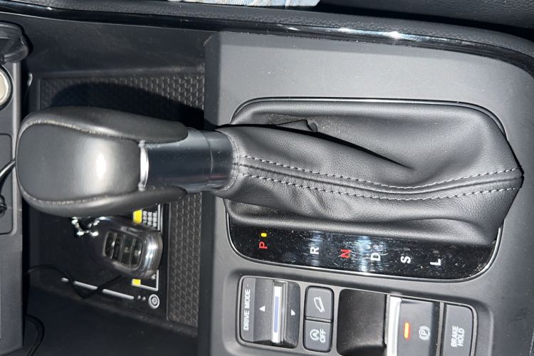 Used Honda CR-V 2024 240TURBO Two-Wheel-Drive FENGSHANG Edition 5 Seats Gear Lever