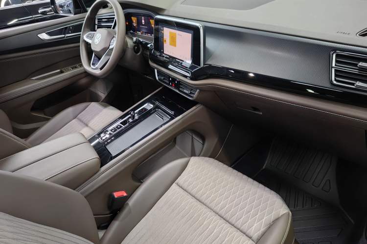 Used Volkswagen Viloran 2024 330TSI Business Edition