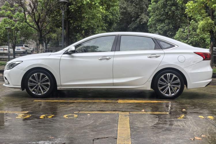 Used CHANGAN Raeton CC 2018 1.5T Automatic Haoya Model Guangmang Edition China V Standard
