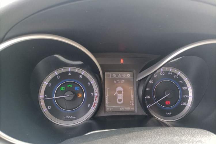 Used CHANGAN Eado 2018 1.6L GDI Manual Fashion Edition Odometer Close Up