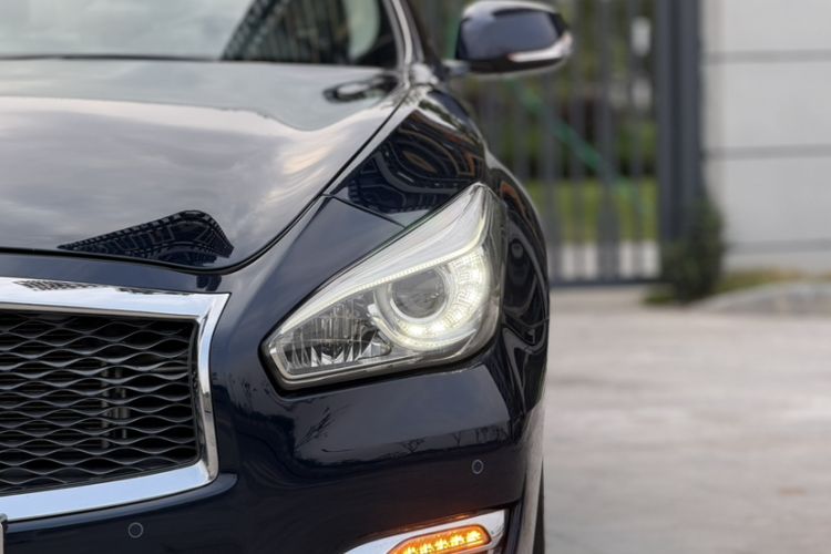 Used Infiniti Q70 2015 Q70L 2.5L Enjoyment Edition Exterior 4