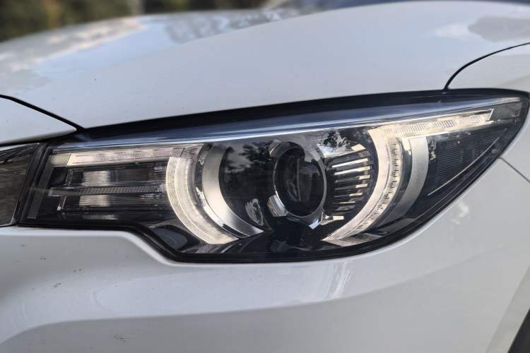 Used MG ZS 2018 1.5L Automatic Luxury Edition China V Standard