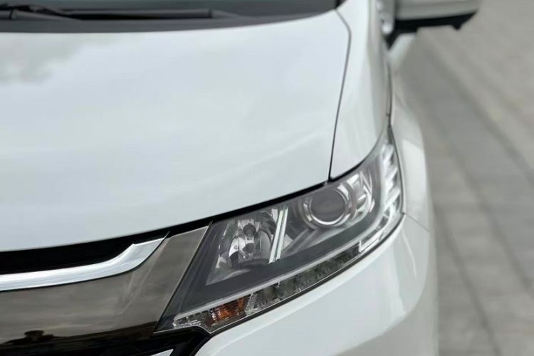 Used Honda Odyssey 2018 2.4L Luxury Edition Exterior 9