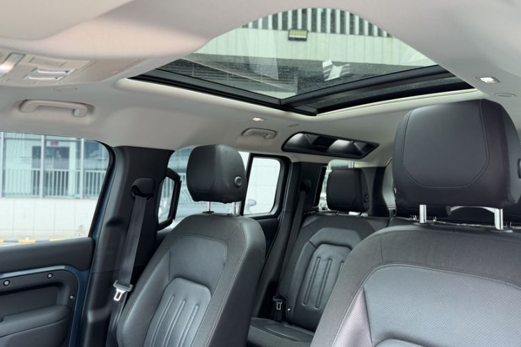 Used Land Rover Defender 2020 110 P400 SE