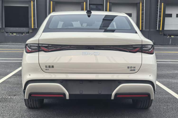 Used BYD Seal 06 New Energy 2025 EV 545KM Flagship Edition