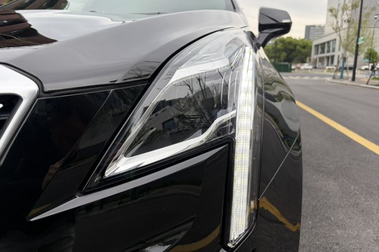 Used Cadillac XT5 2021 2.0T Two-Wheel Drive Luxury Version Exterior 1