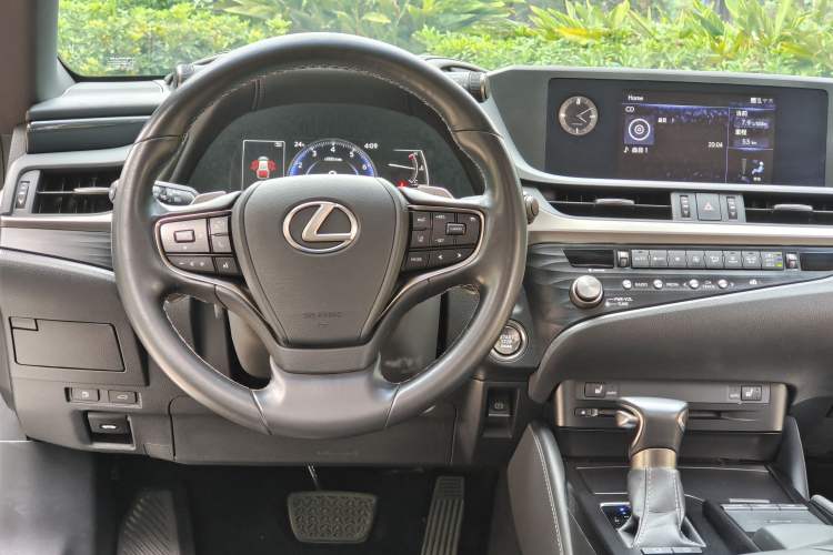Used Lexus ES 2020 200 Excellence Edition