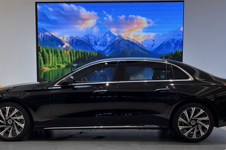 Used Mercedes-Benz E-Class 2025 E 300 L Luxury Model Exterior 3