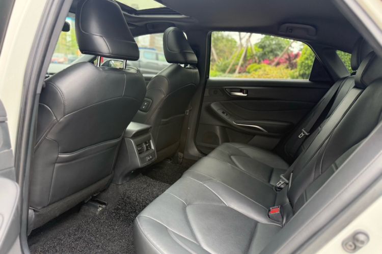 Used Toyota Avalon 2019 2.0L Luxury Edition China VI Standard
