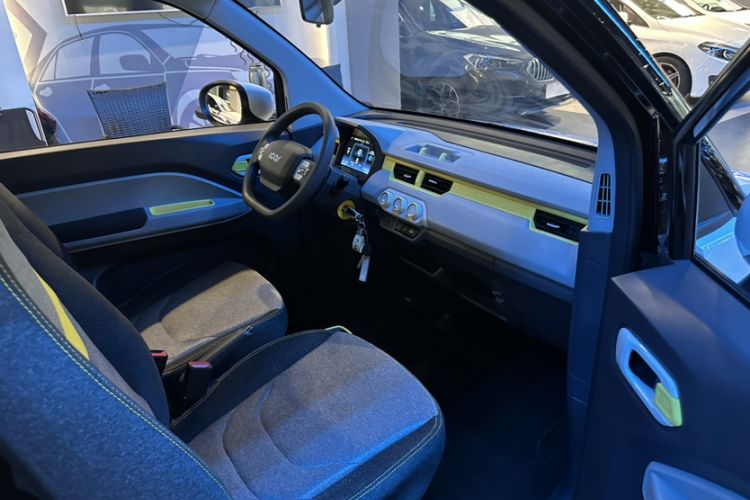 Used Chery New Energy QQ Ice Cream 2022 170km Sundae Phosphate Lithium-Ion