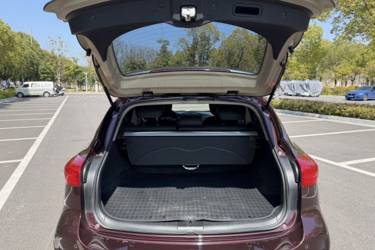 Used Infiniti QX50 2015 2.5L Enjoyment Edition