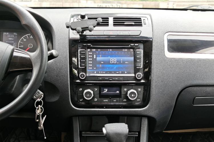 Used Yema T70 2016 1.8T CVT Ambition Model
