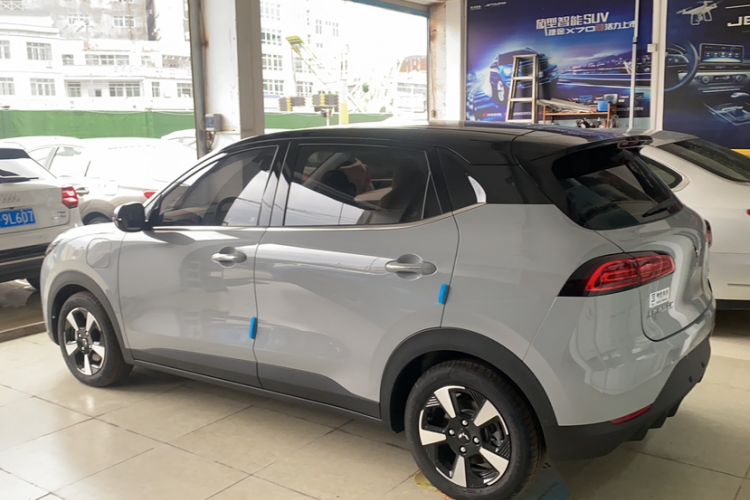 Used Wuling Bingo PLUS 2024 330 km Range Five-Seater Version